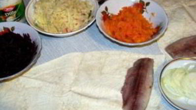 рулет селедка под шубой в лаваше