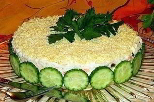 Салат-торт Печень трески под шубой