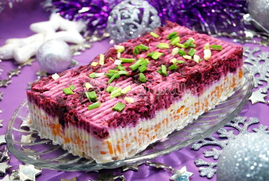 Салат Заливная селедка под шубой