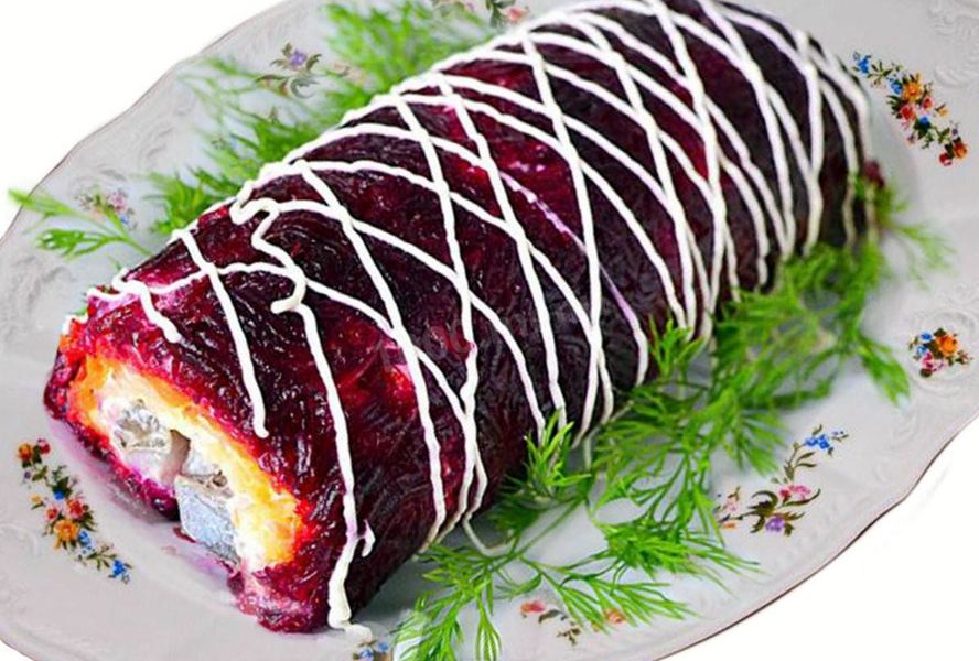 Селедка под шубой с яблоком рулетом