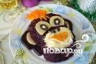 Селедка под шубой в виде обезьянки