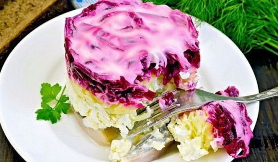 Рецепт сочной сельди под шубой с яблоком