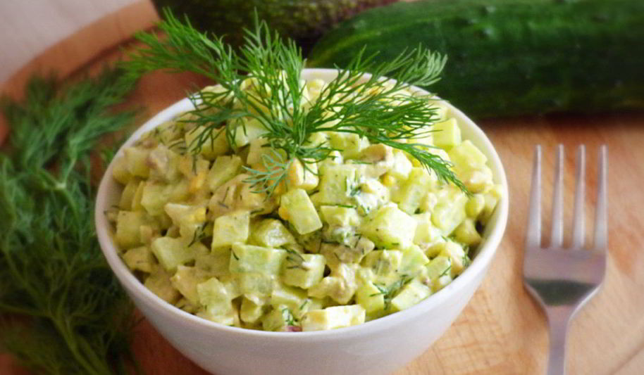 Рецепт салата с авокадо и огурцом