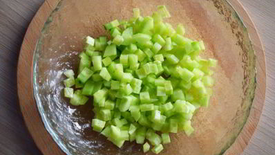 салат с авокадо и огурцом