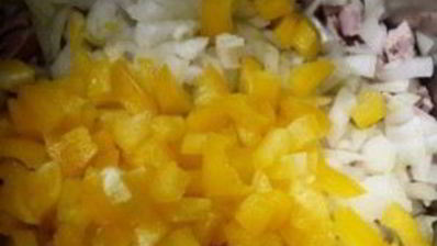 салат с отварной свининой