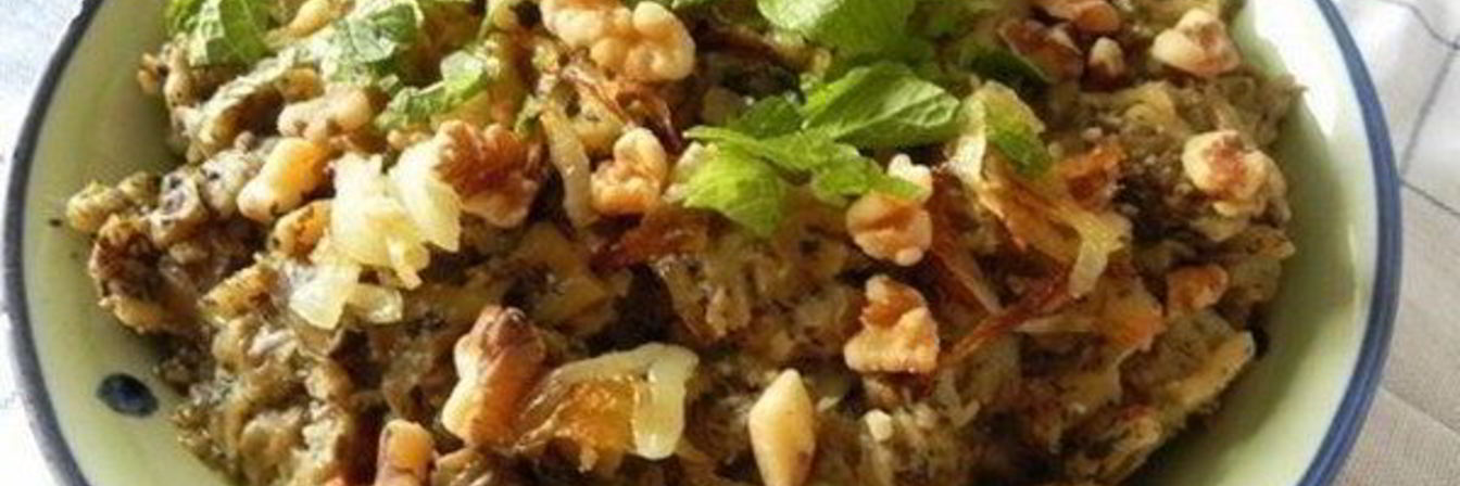 Салат с печеными баклажанами и грецкими орехами