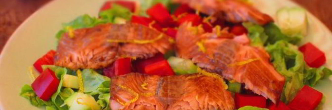 Салат с семгой и сладким перцем