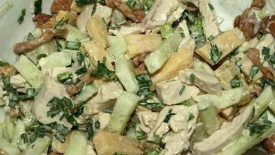 салат шанхай c курицей, сыром и маринованными опятами