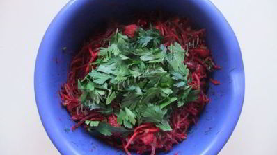 салат со свеклой и фасолью