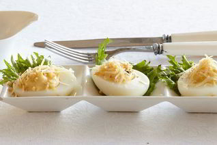 Фаршированные яйца Цезарь