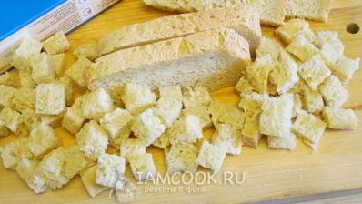 салат цезарь с беконом