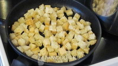 салат цезарь с беконом