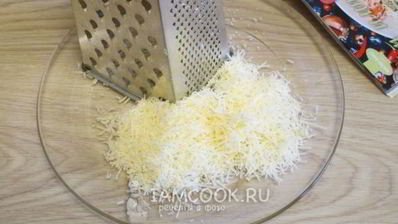 салат цезарь с беконом