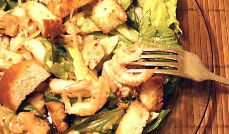 Рецепт салата цезарь с курицей, горчицей и креветками