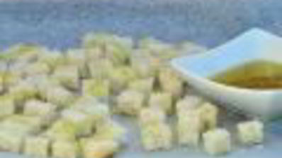 салат цезарь с огурцом и маслинами