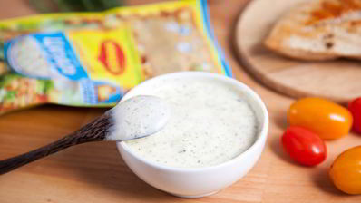 шашлык из куриной грудки под соусом цезарь