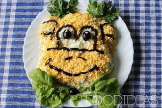 Салат в виде обезьяны Символ Нового года