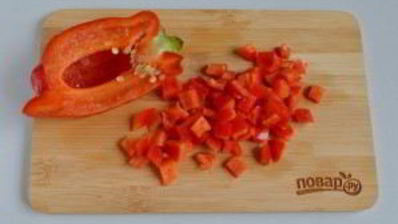 слоеный салат из хурмы