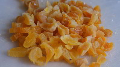 слоеный салат с курицей и яблоком