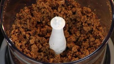 винегрет с килькой и медово-горчичным соусом