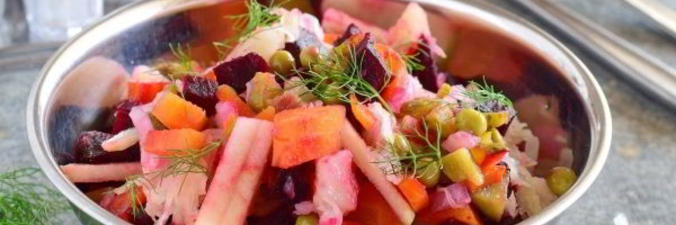 Винегрет с квашеной капустой и горошком