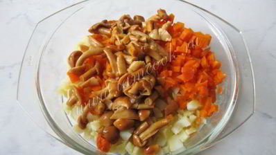 винегрет с маринованными опятами