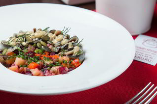 Винегрет с тыквой и килькой