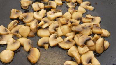 винегрет с жареными шампиньонами и квашеной капустой