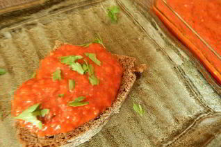 Дип из запеченных перцев и томатов