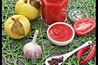 Кетчуп из помидоров с яблоками на зиму