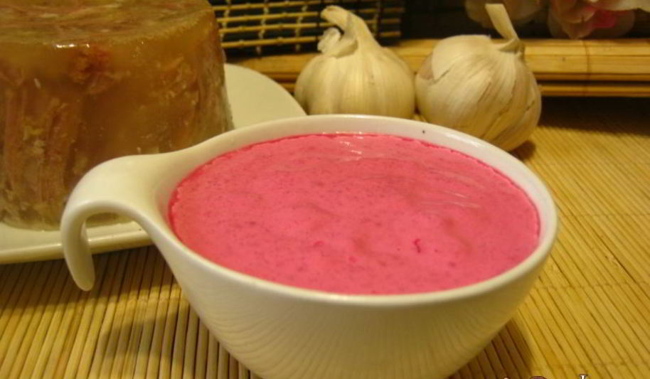 Рецепт майонезного соуса со свеклой и хреном