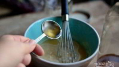 салатная заправка с медом и маком