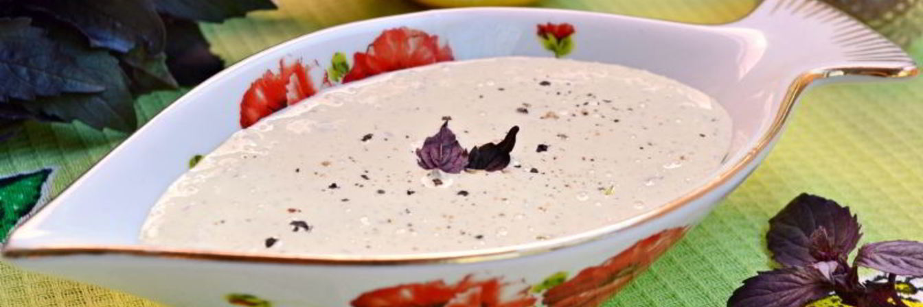 Сметанно-базиликовый соус