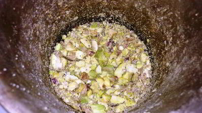 соус чесночно-фисташковый