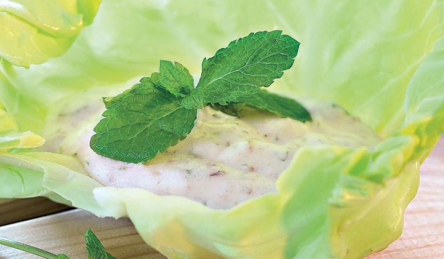 Рецепт соуса из йогурта с мятой и анчоусами