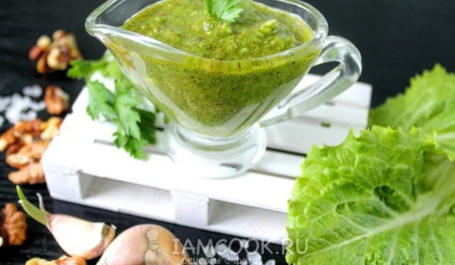 Рецепт бюджетного соуса песто