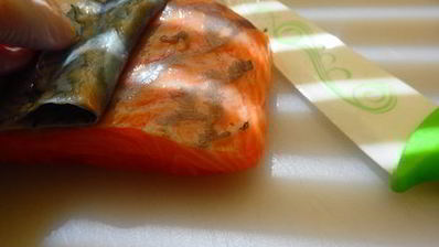 лосось с соусом песто