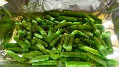 лосось с соусом песто