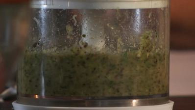 морковные спагетти с соусом песто