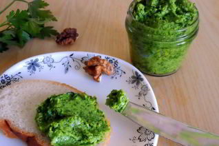 Песто из петрушки