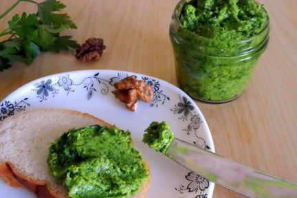 Песто из петрушки