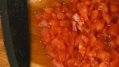 мексиканская сальса с кукурузными чипсами