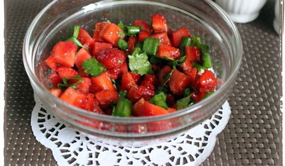 Рецепт острой клубничной сальсы