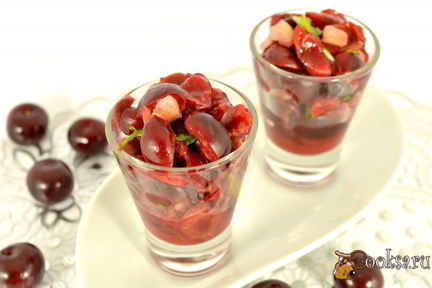 Острая вишневая сальса