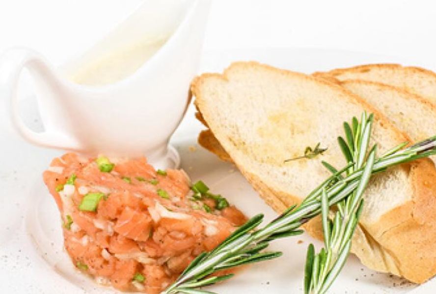 Соус тартар и тартар из лосося