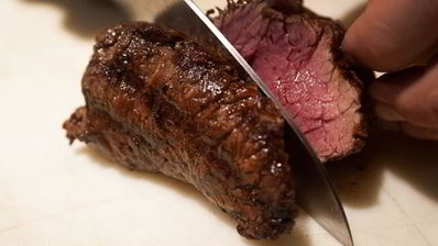 стейк миланзане с тартаром из овощей