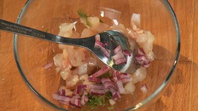 строганина, тартар и солонина из омуля на льду