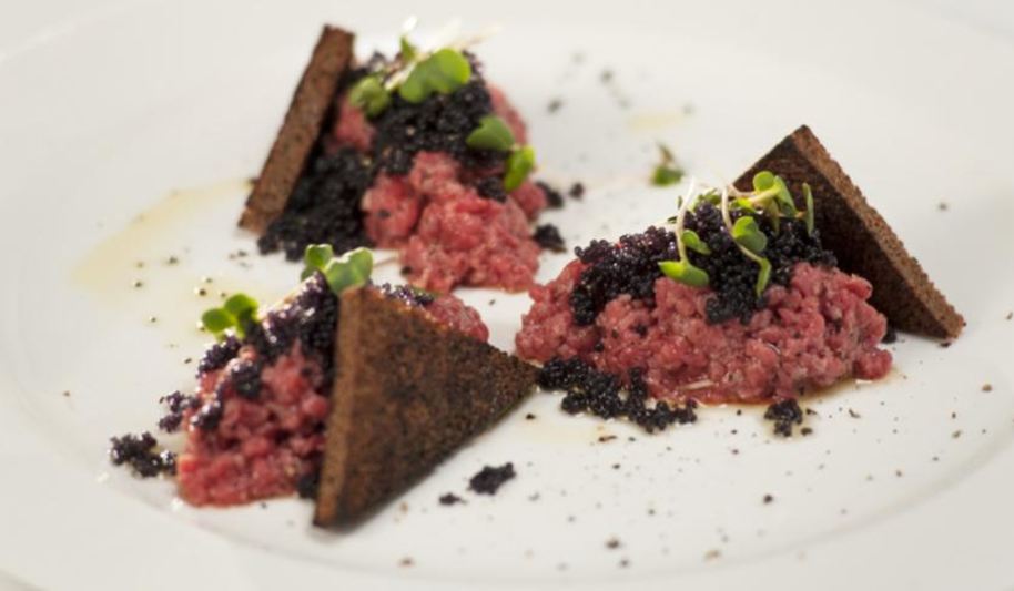 Рецепт тартара из говядины с икрой палтуса