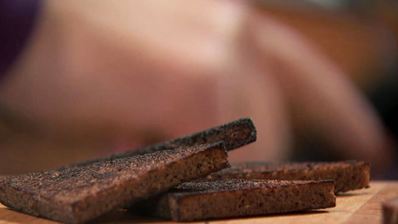 тартар из говядины с икрой палтуса