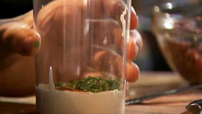 тартар из говядины с мозговой косточкой